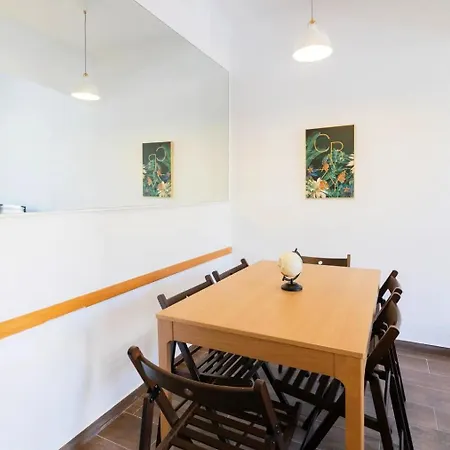 Mirall Sant Gervasi Apartament *