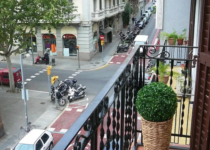 Mirall Sant Gervasi Apartmán *