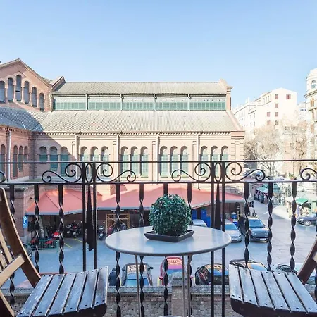 Sant Gervasi Apartment *
